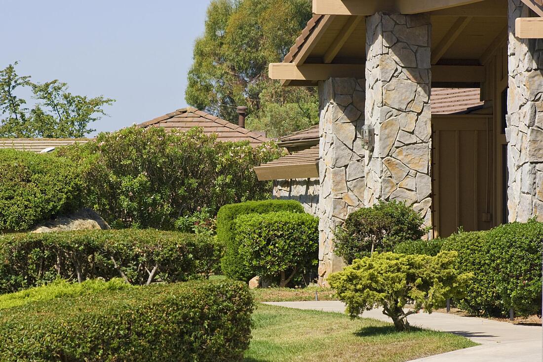 professional residential landscaping and lawn care